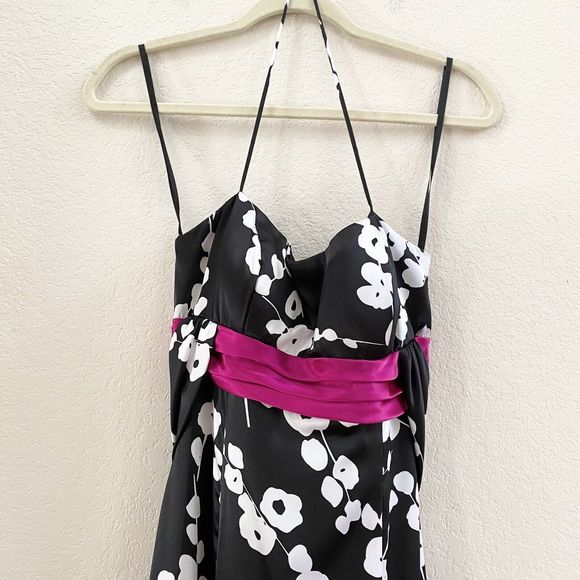 Betsy and Adam Formal Dress Size 4 Linda Bernell Black Floral Prom Halter - Picture 4 of 12